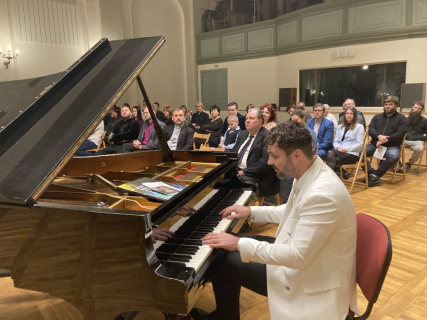 Džeza pianists Kristaps Vanadziņš